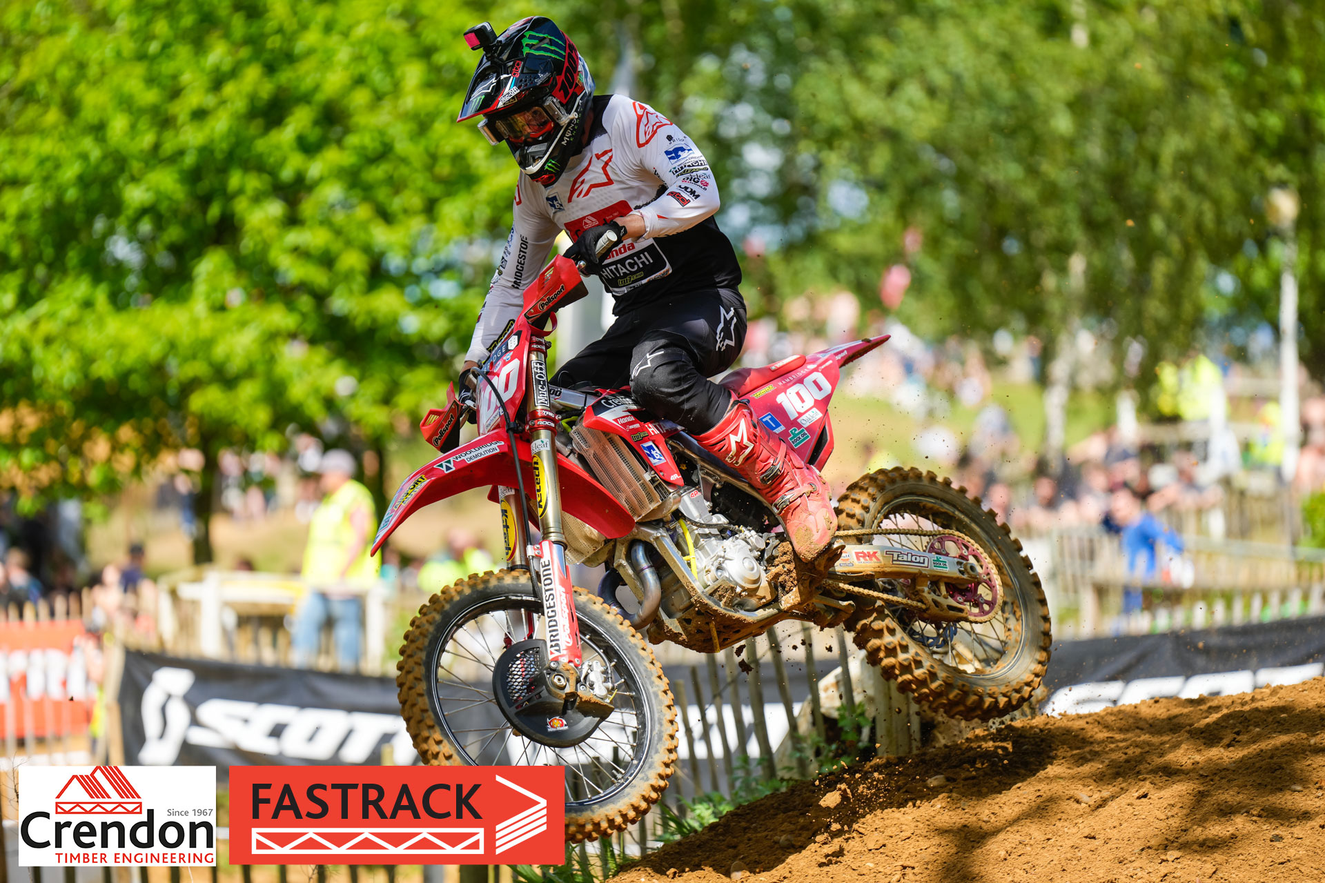 Crendon FASTRACK Super Searle scorches to British championship double win