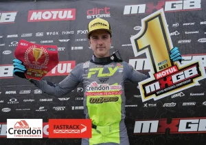 Mewse moves another step to British title after Duns rout